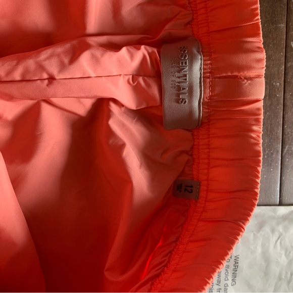 Youth XL Essentials Nylon Track pants - Picture 3 of 3